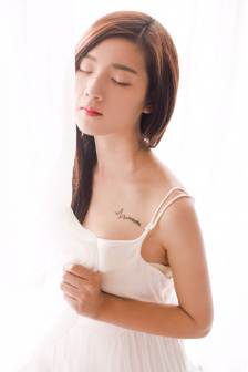 女闺蜜扒开腿让我CAO她